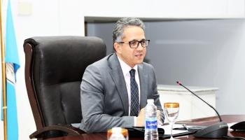 خالد العناني وزير السياحة والآثار المصري