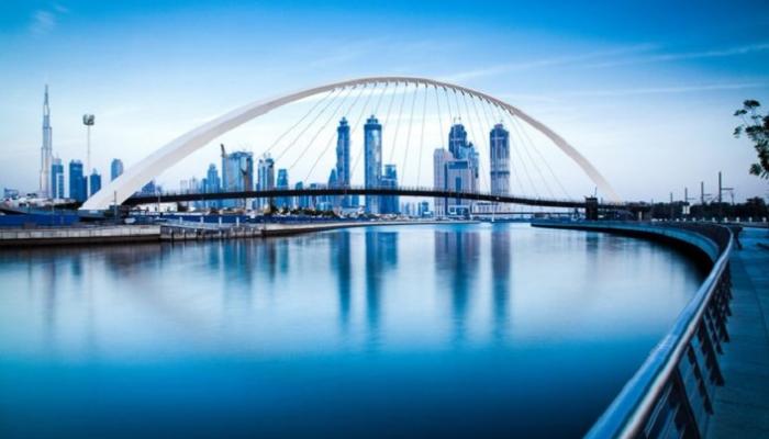 دبي تتجه نحو المستقبل بخطى ثابتة