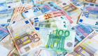 اليورو يرتفع لأعلى مستوى في 4 أشهر والدولار يتراجع