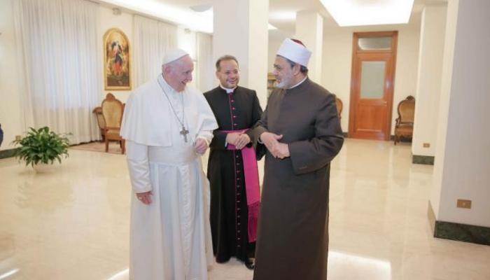 قداسة البابا فرنسيس وفضيلة الدكتور أحمد الطيب - أرشيفية