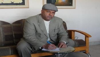 الكاتب والروائي العراقي علاء مشذوب