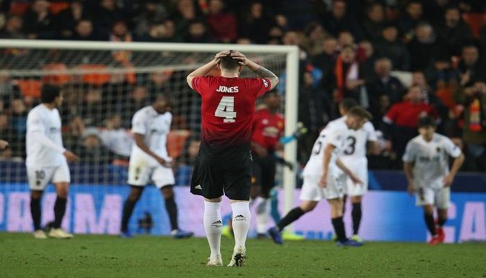 فيل جونز مدافع مانشستر يونايتد