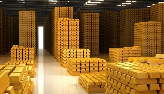 الذهب يتجه لأول خسارة في 3 أسابيع بسبب الدولار
