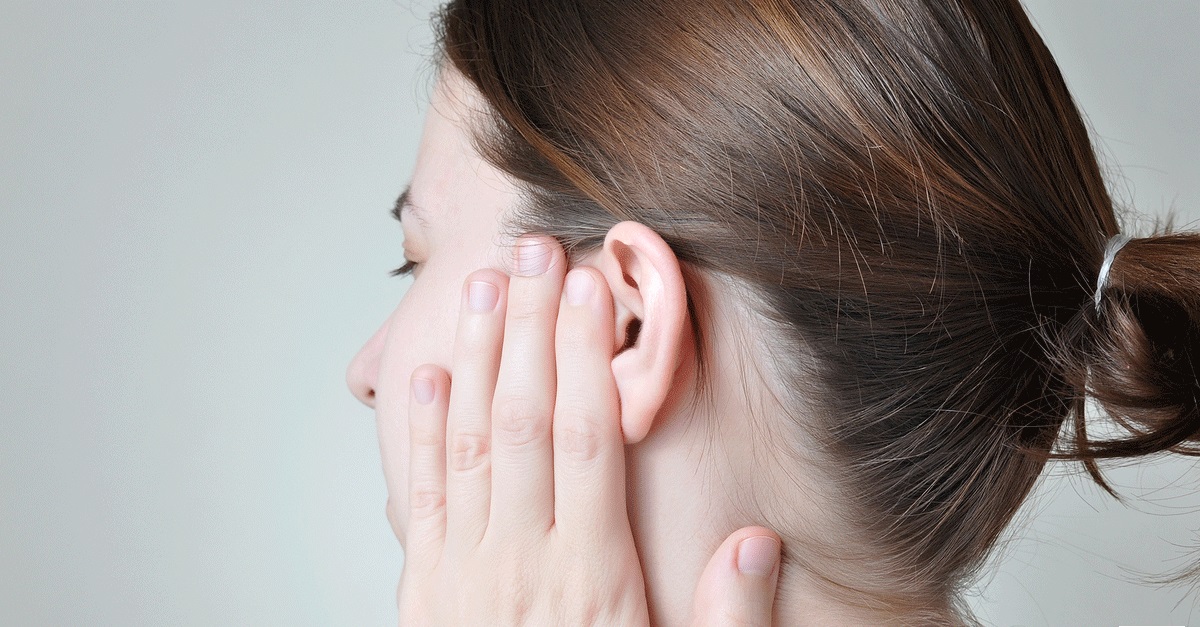 الكبار الوسطى التهاب عند أعراض الأذن الاسباب والاعراض
