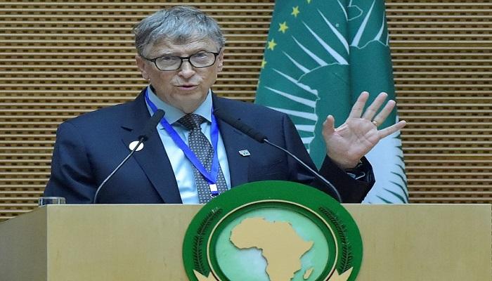 بيل جيتس متحدثا خلال قمة الاتحاد الأفريقي في أديس أبابا