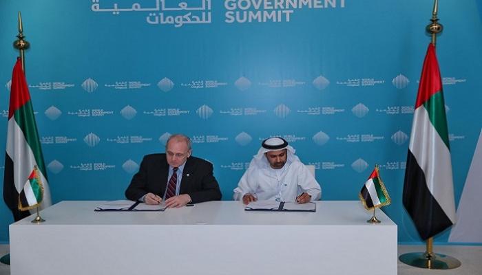 توقيع عقد استضافة الإمارات للمؤتمر الدولي للملاحة الفضائية 2020