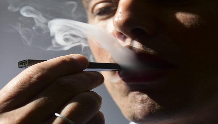 استهلاك السجائر الإلكترونية يرتفع بشدّة بين الشباب في أمريكا - أرشيفية
