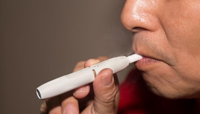 دراسة أسترالية جديدة تحسم الجدل أصابع التسخين لا تقل ضررا عن السجائر