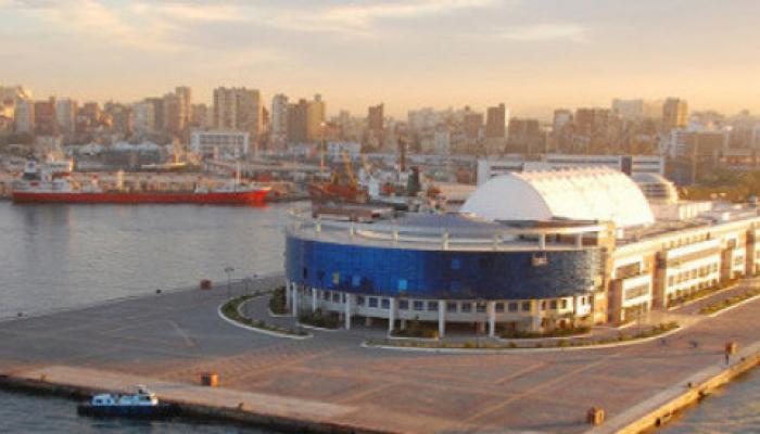مصر تغلق ميناءي الإسكندرية والدخيلة لسوء الأحوال الجوية