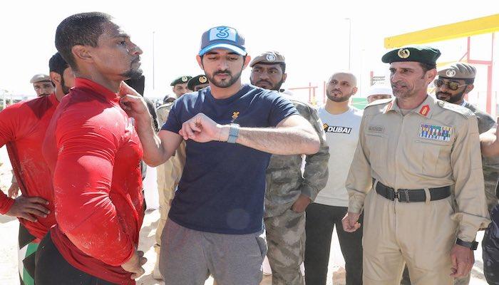 حمدان بن محمد يتابع أداء المتسابقين