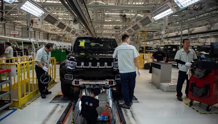 مصنع سيارات في الصين
