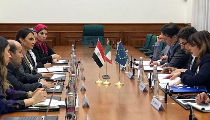 وزيرة الاستثمار المصرية خلال لقاء إحدى الشركات الإيطالية