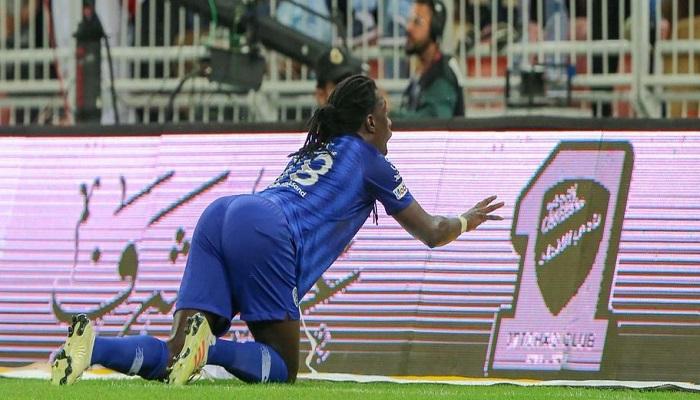 اهتمام فرنسي بلقطة جوميز "المرعب" في كلاسيكو الاتحاد والهلال