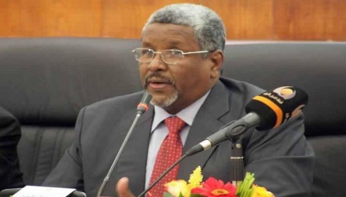 الدكتور عبدالرحمن الخضر رئيس القطاع السياسي بالحزب الحاكم في السودان