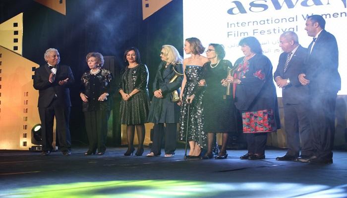 بحضور جماهيري كبير.. مهرجان أسوان الدولي لأفلام المرأة يسدل الستار