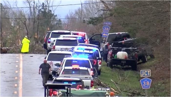 مقتل ما لا يقل عن 23 شخصا في إعصارين بولاية ألاباما الأمريكية