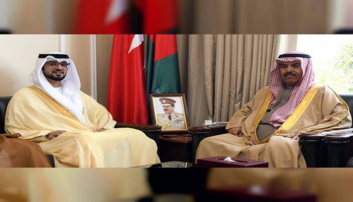 وزير شؤون الدفاع البحريني وسفير الإمارات لدى البحرين