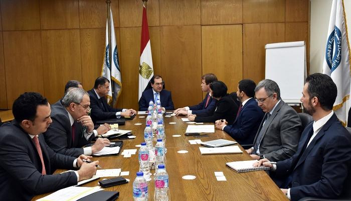 وزير البترول المصري خلال اللقاء