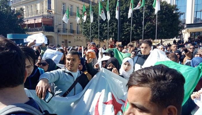 احتجاجات طلابية ضد ترشح بوتفليقة