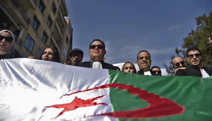محامون يتظاهرون في الجزائر ضد ترشح بوتفليقة لولاية خامسة