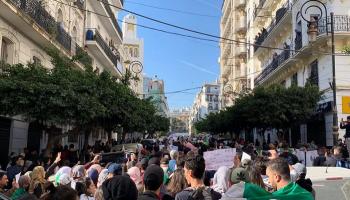 مظاهرات الجزائريين ضد الولاية الخامسة لبوتفليقة لم تتوقف