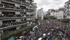 مظاهرات حاشدة في الجزائر والسلطات توقف خدمات القطار والمترو