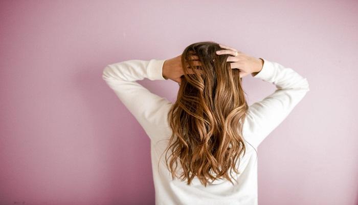 أطعمة تساعد على نمو الشعر وكثافته
