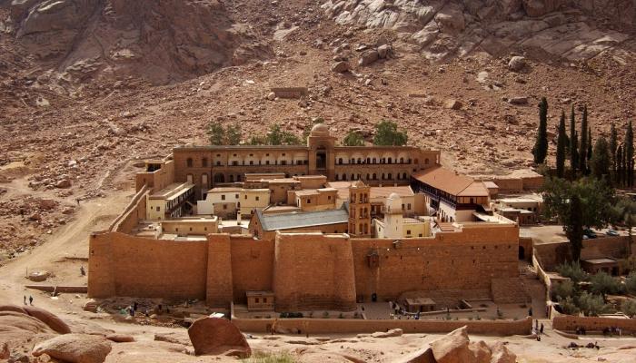 بالصور.. عش المغامرة وعالم السحر في محميات جنوب سيناء