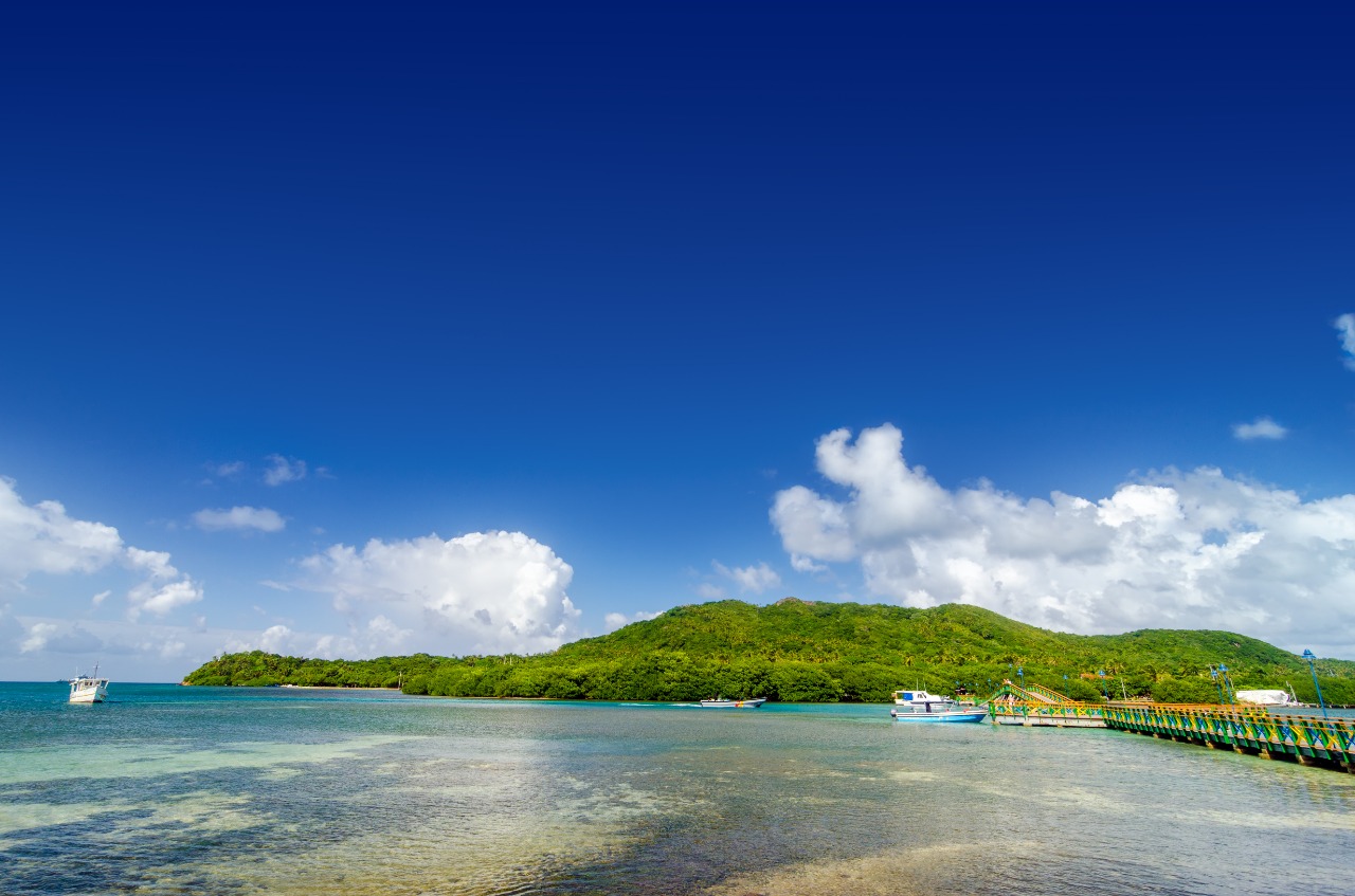 143 192206 five islands calm isolation around world 9