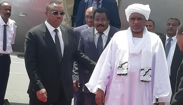 نائب الرئيس السوداني لدى وصوله العاصمة الإثيوبية أديس أبابا