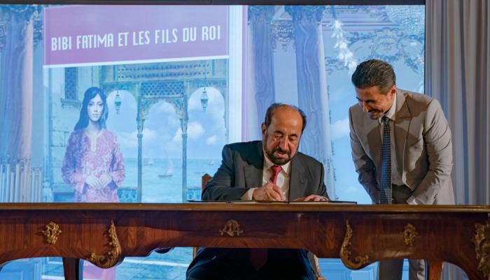 حاكم الشارقة يدشن النسخة الفرنسية من كتاب بيبي فاطمة