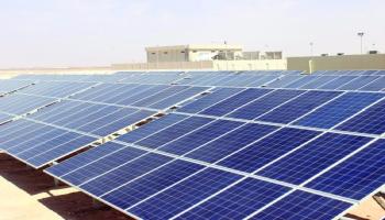 عمان تسعى لزيادة الاعتماد على الطاقة الشمسية