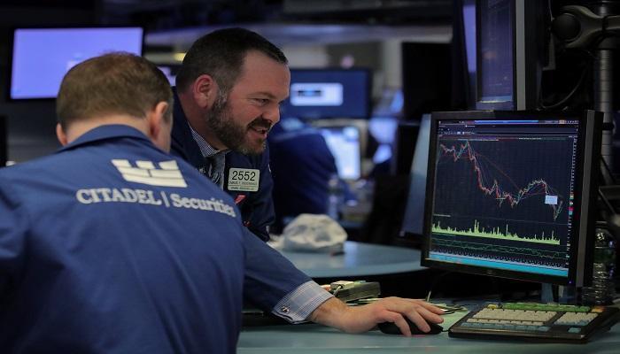 الأسهم الأمريكية تفتح مرتفعة توقعا لهدنة من مجلس الاحتياطي
