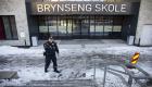 تلميذ نرويجي يهدّد عاملَ مدرسةٍ بسكين ويُصيب 4 أشخاص
