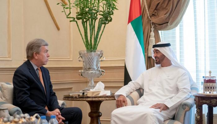 محمد بن زايد يستقبل رئيس وفد المنتخب الأمريكي في الأولمبياد الخاص