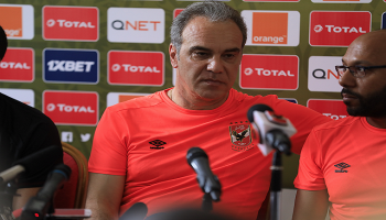 لاسارتي مدرب الأهلي المصري