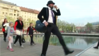 بالفيديو.. "مسيرة مضحكة" في المجر لإحياء "يوم المغفلين"