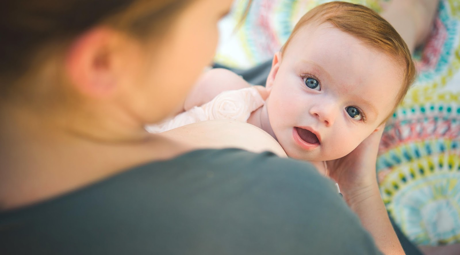 أطعمة تفيد الأم والطفل في فترة الرضاعة