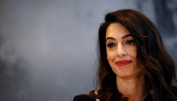المحامية الدولية أمل كلوني الناشطة في مجال حقوق الإنسان