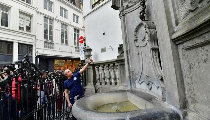 تمثال مانكين بيس في بروكسل