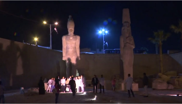  ترميم تمثال ضخم لرمسيس الثاني في صعيد مصر