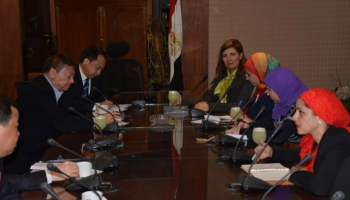 جانب من لقاء الوفد الصيني مع مسؤولي السياحة المصرية - أرشيفية