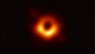 علماء فلك يكشفون أول صورة للثقب الأسود "ملتهم النجوم"