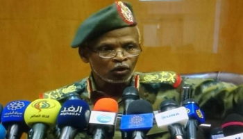 الفريق أول عمر زين العابدين رئيس اللجنة السياسية في المجلس العسكري