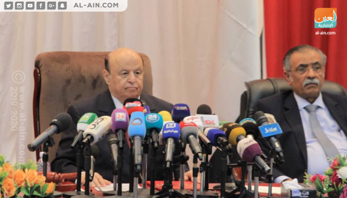 الرئيس اليمني عبدربه منصور هادي يتحدث أمام البرلمان