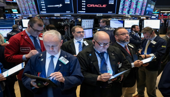 تباين مؤشرات وول ستريت عند الفتح - رويترز