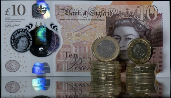 الإسترليني ينتعش مع انحسار مخاوف بريكست