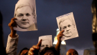 برلمانيون أوروبيون يتظاهرون لرفض تسليم أسانج لواشنطن