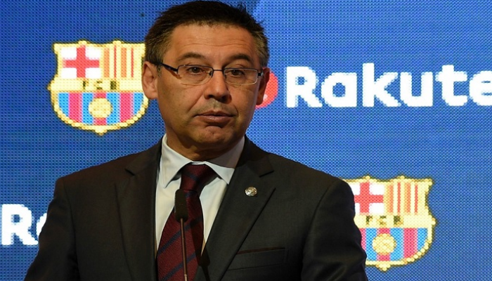 جوسيب ماريا بارتوميو رئيس نادي برشلونة 