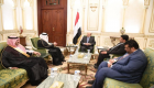 الرئيس اليمني يتسلم رسالة من العاهل السعودي حول تعزيز الأمن الإقليمي